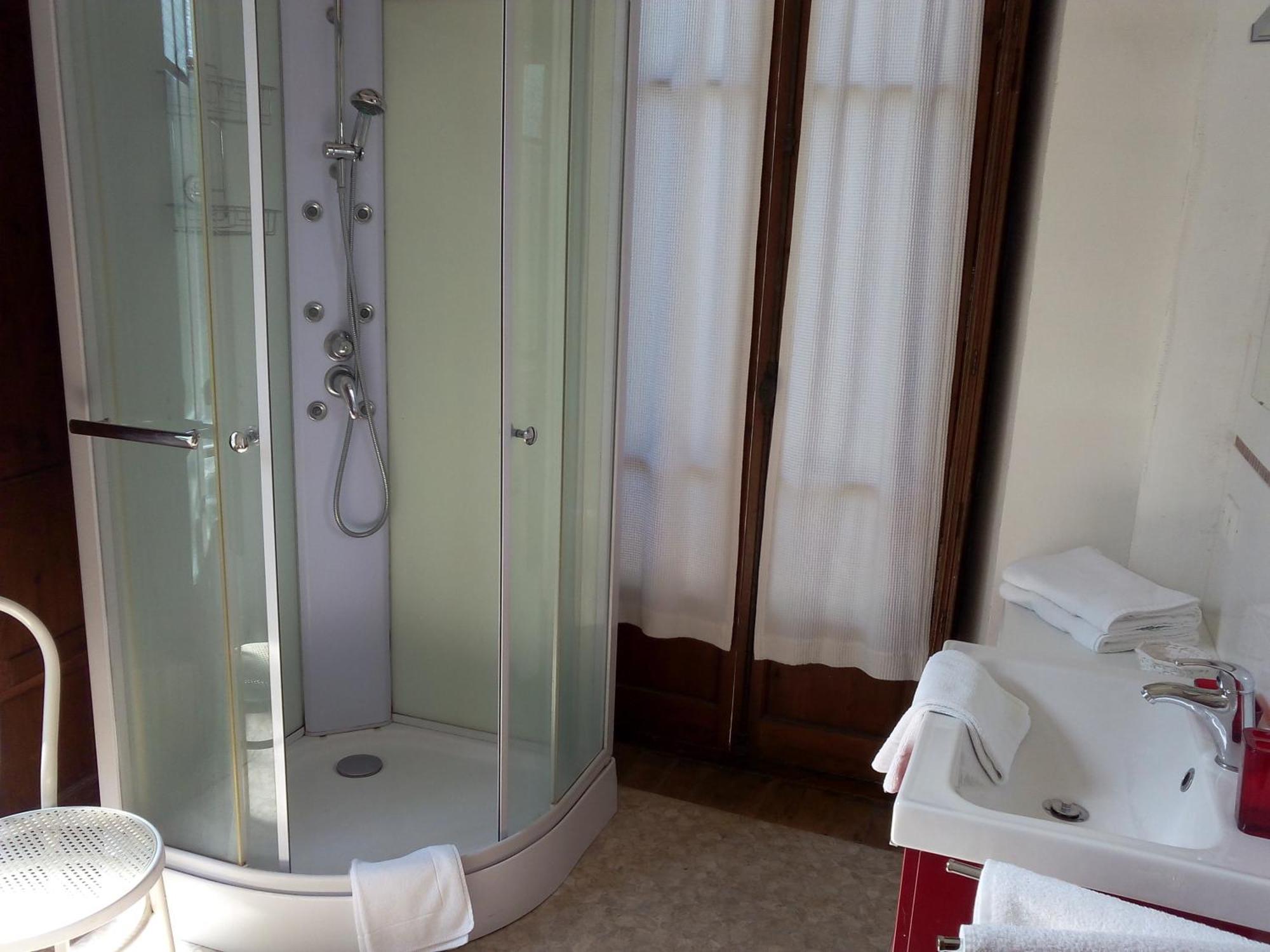 Bed and Breakfast Castel De La Pique Bagneres-de-Luchon Номер фото